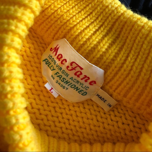 Vintage Chunky Cable Knit Sweater in Yellow - Picture 7 of 7